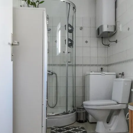 Apartamento Awesome In With Wifi