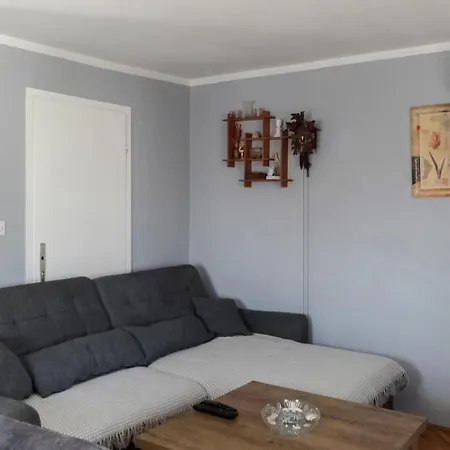 דירה 3 Bedroom Pet Friendly In *